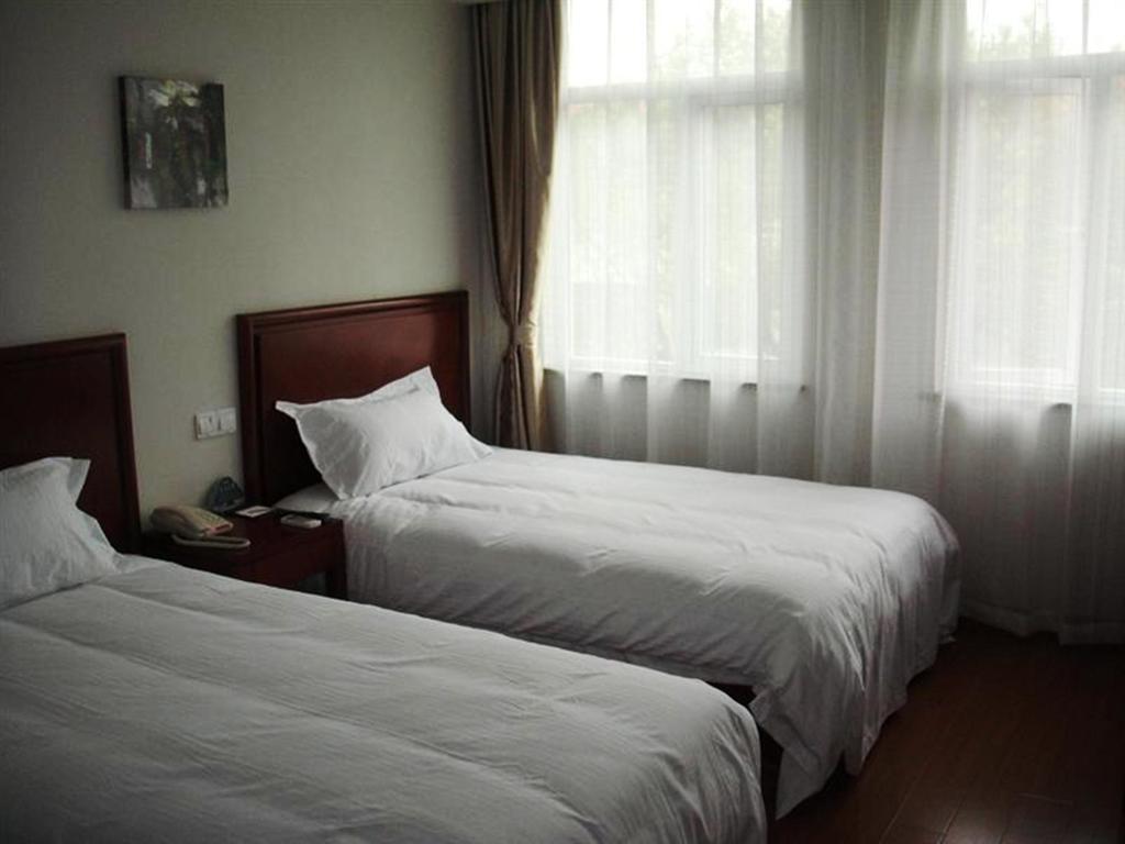 GreenTree Inn ShangHai Pudong New District KangQiao Industrial Zone JinXiu Road Hotel 7/40