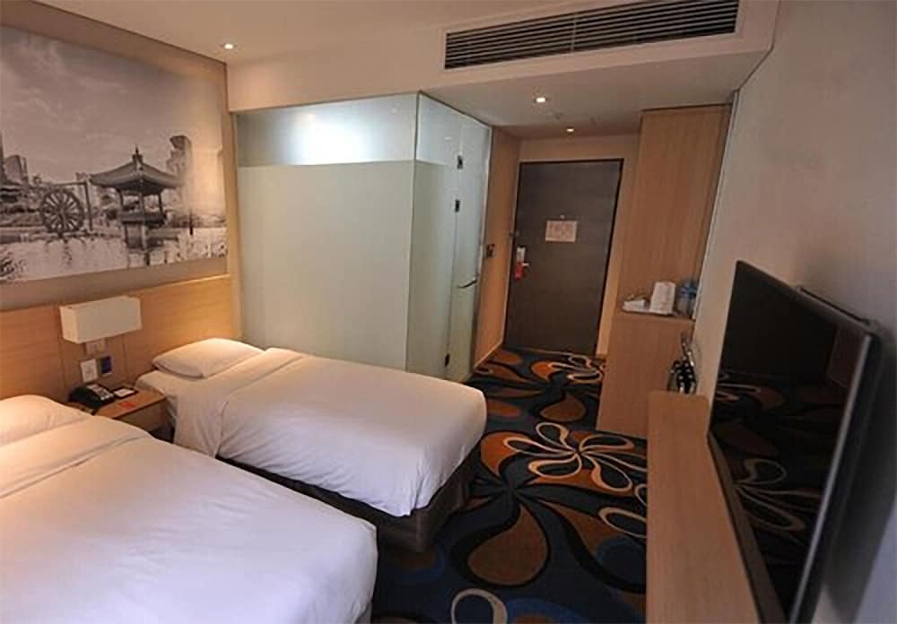 SUPERIOR, TWIN BEDS
