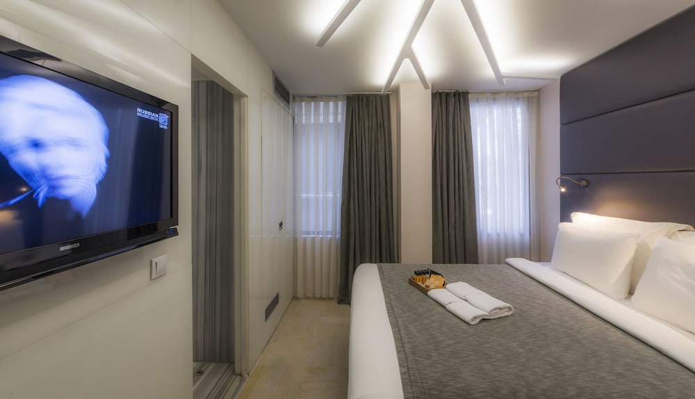 Khai Hotel Karakoy 34/60