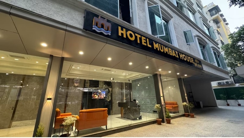 Hotel Mumbai House Malad 1/11