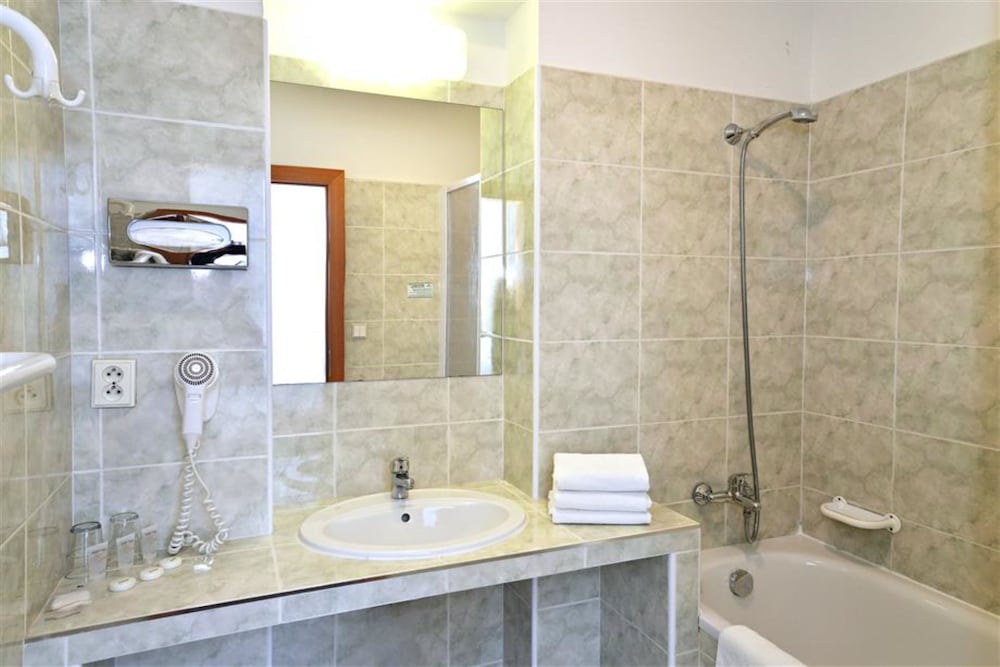 Hotel Merkur 14/63