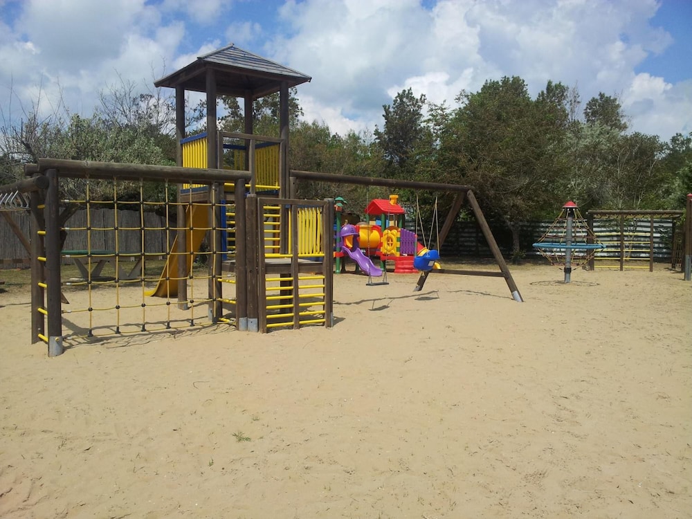 Valdor Holiday Center 45/64