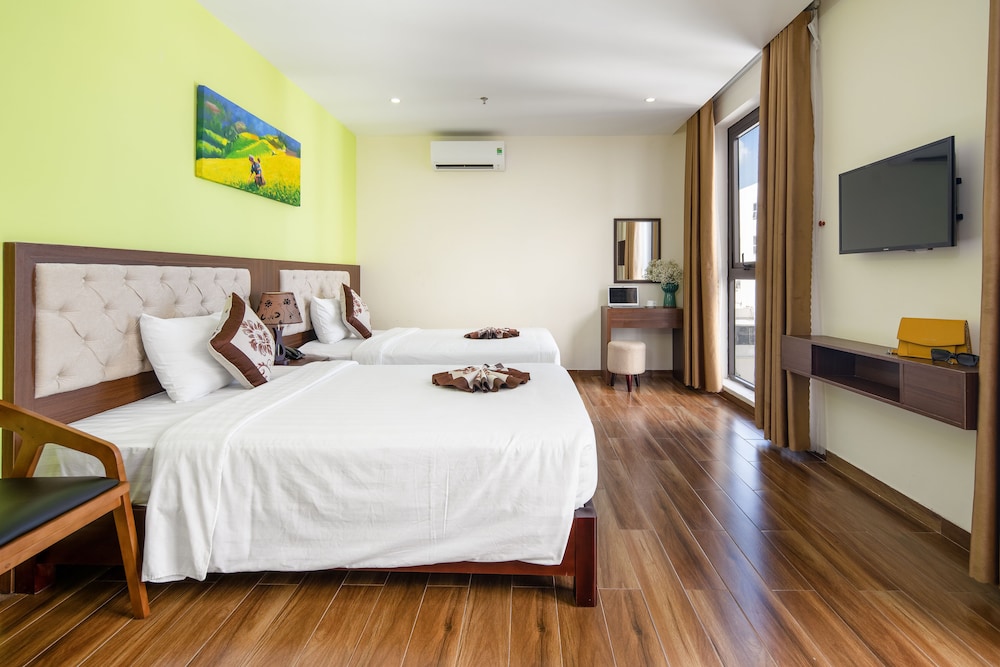 Tay Bac Hotel 18/75