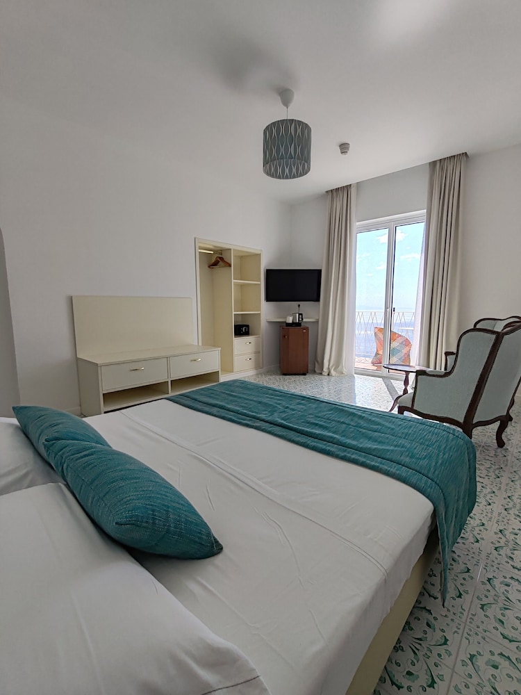 TOWER, CLASSIC, DOUBLE OR TWIN BED, SEA VIEW