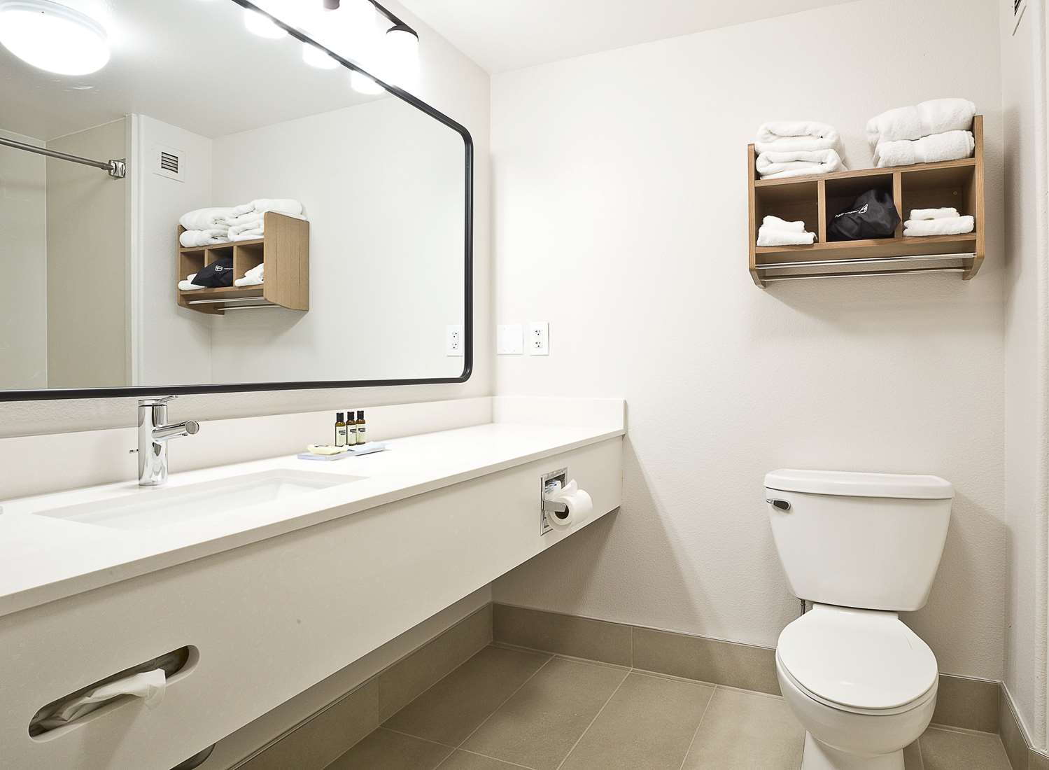 Hawthorn Suites By Wyndham Oakland/Alameda 47/50