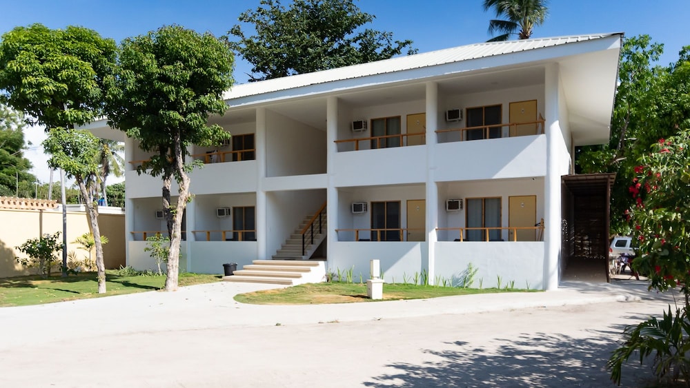Kota Beach Resort 2/27