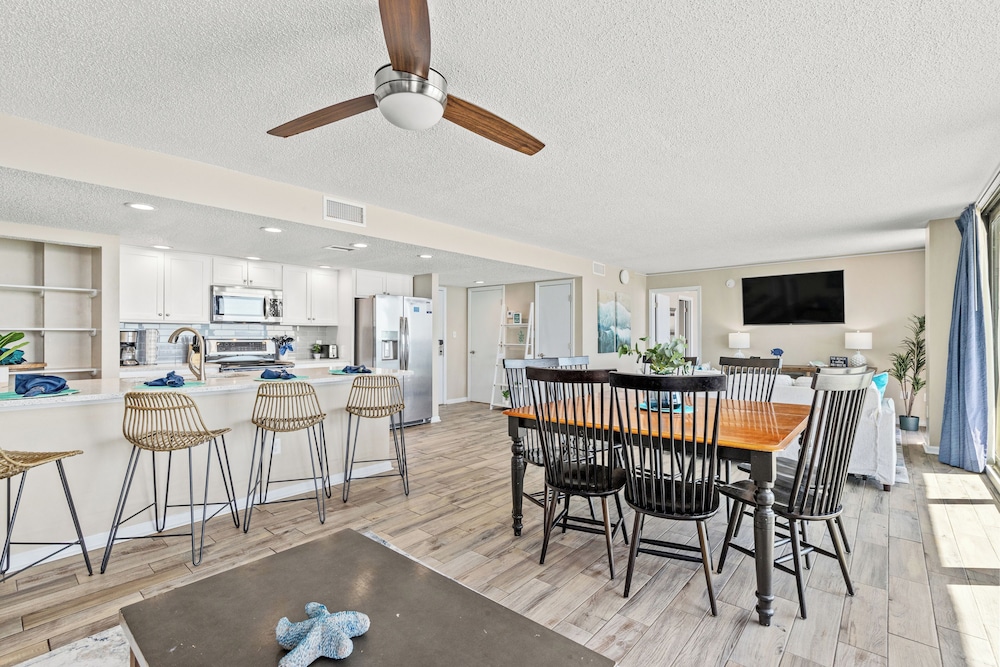 Sandpiper Beacon Beach Resort 26/50