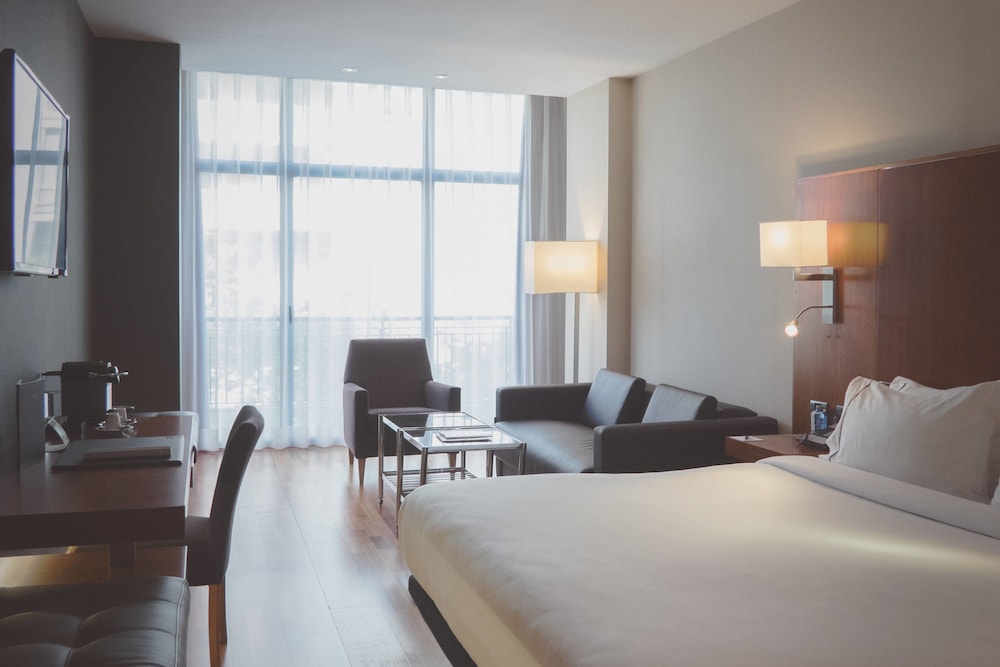 AC Hotel Aitana by Marriott 7/39