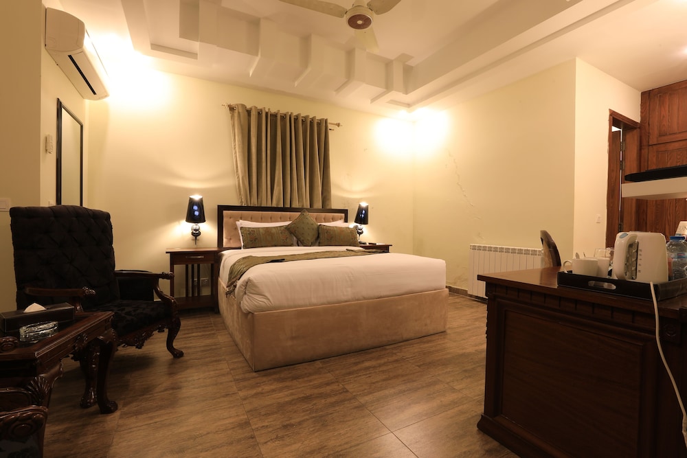 Bella Hotel 31/51
