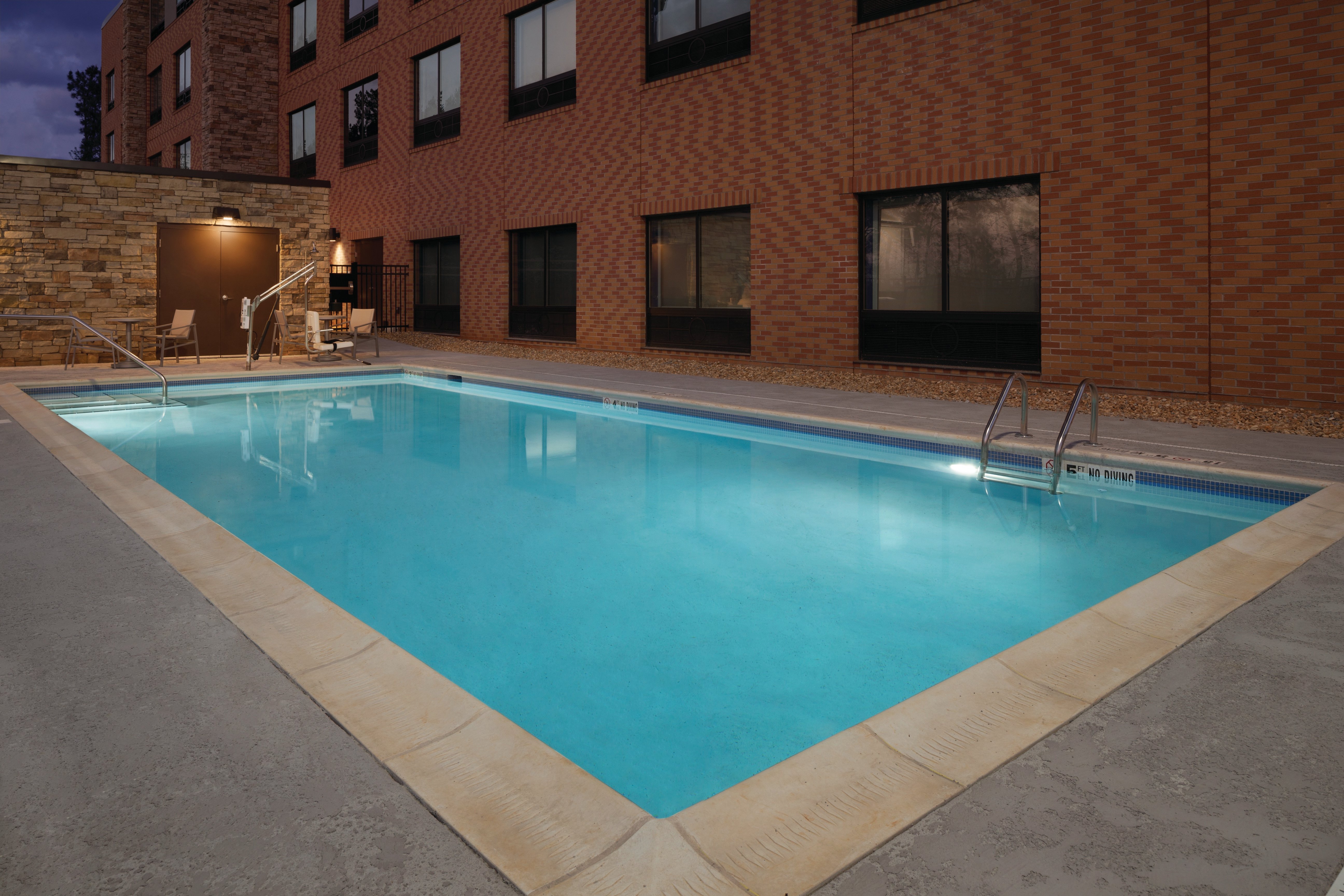 Holiday Inn Express Atlanta SW Newnan 18/24