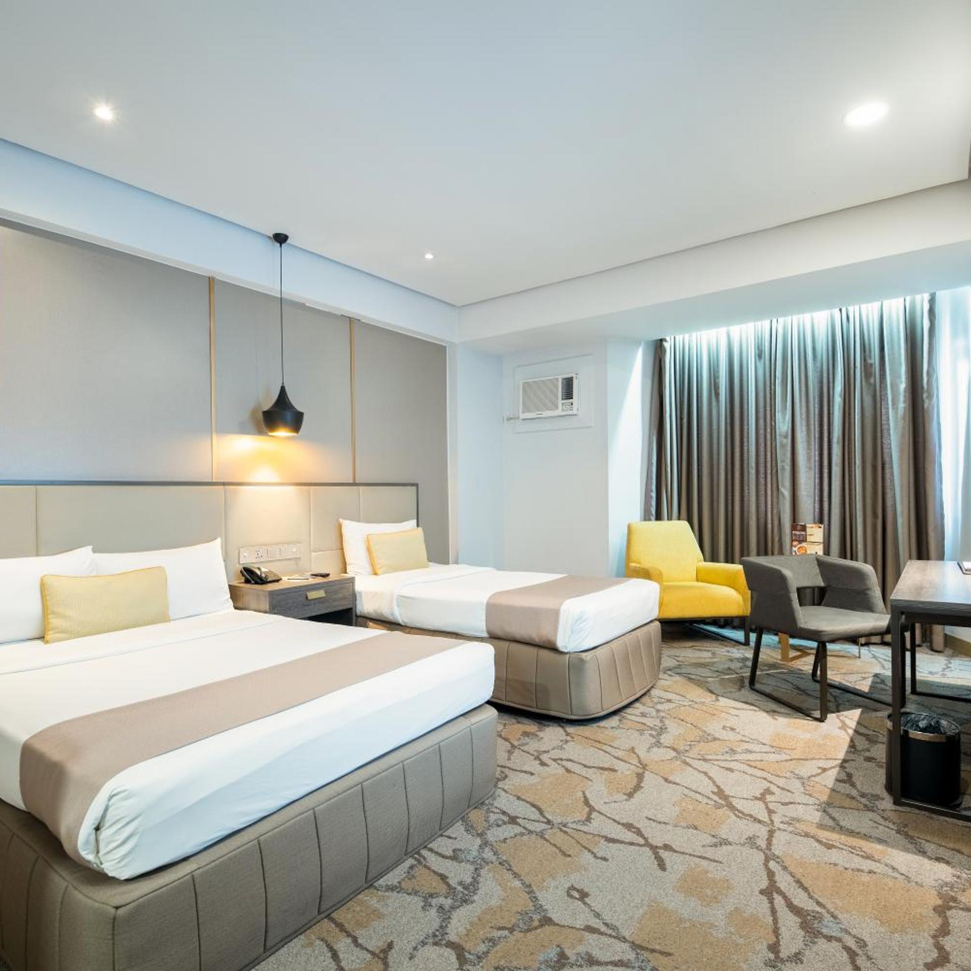 Super, Deluxe, Double Bed