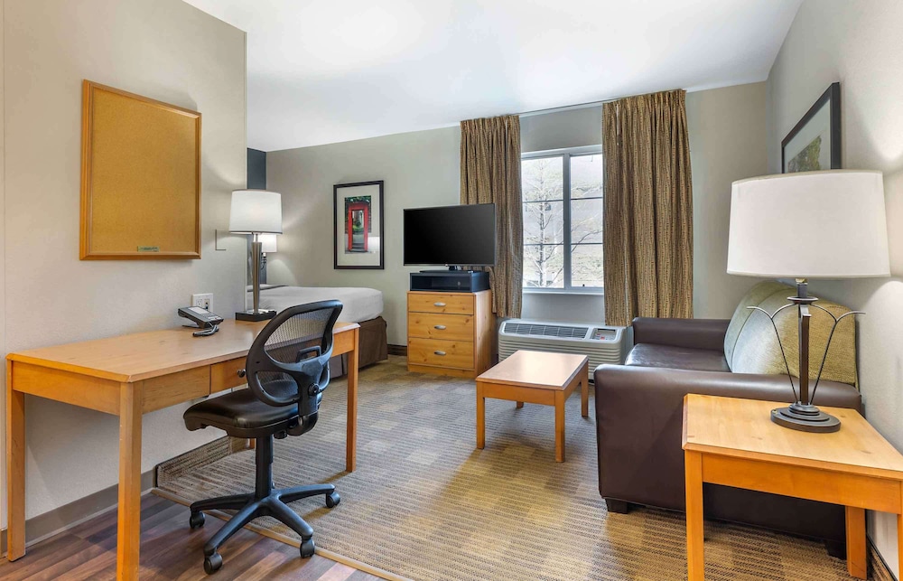 Extended Stay America - Boston - Westborough - Computer Dr. 32/38