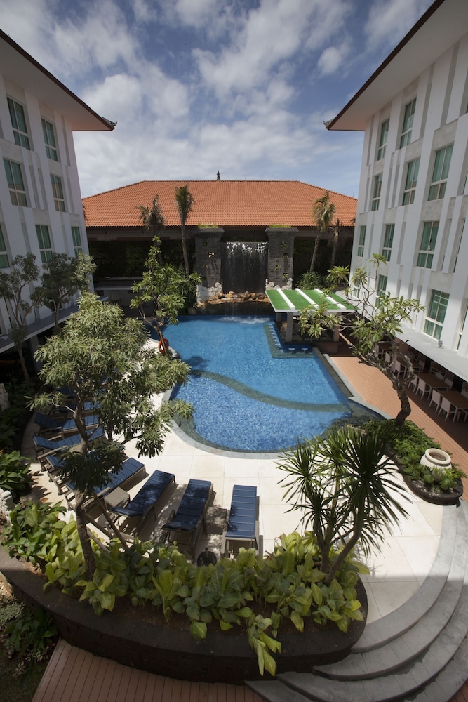 BINTANG KUTA HOTEL 6/61