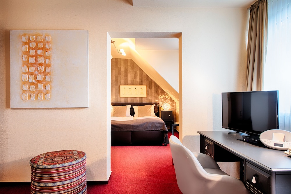 Hotel Furst Garden 36/54