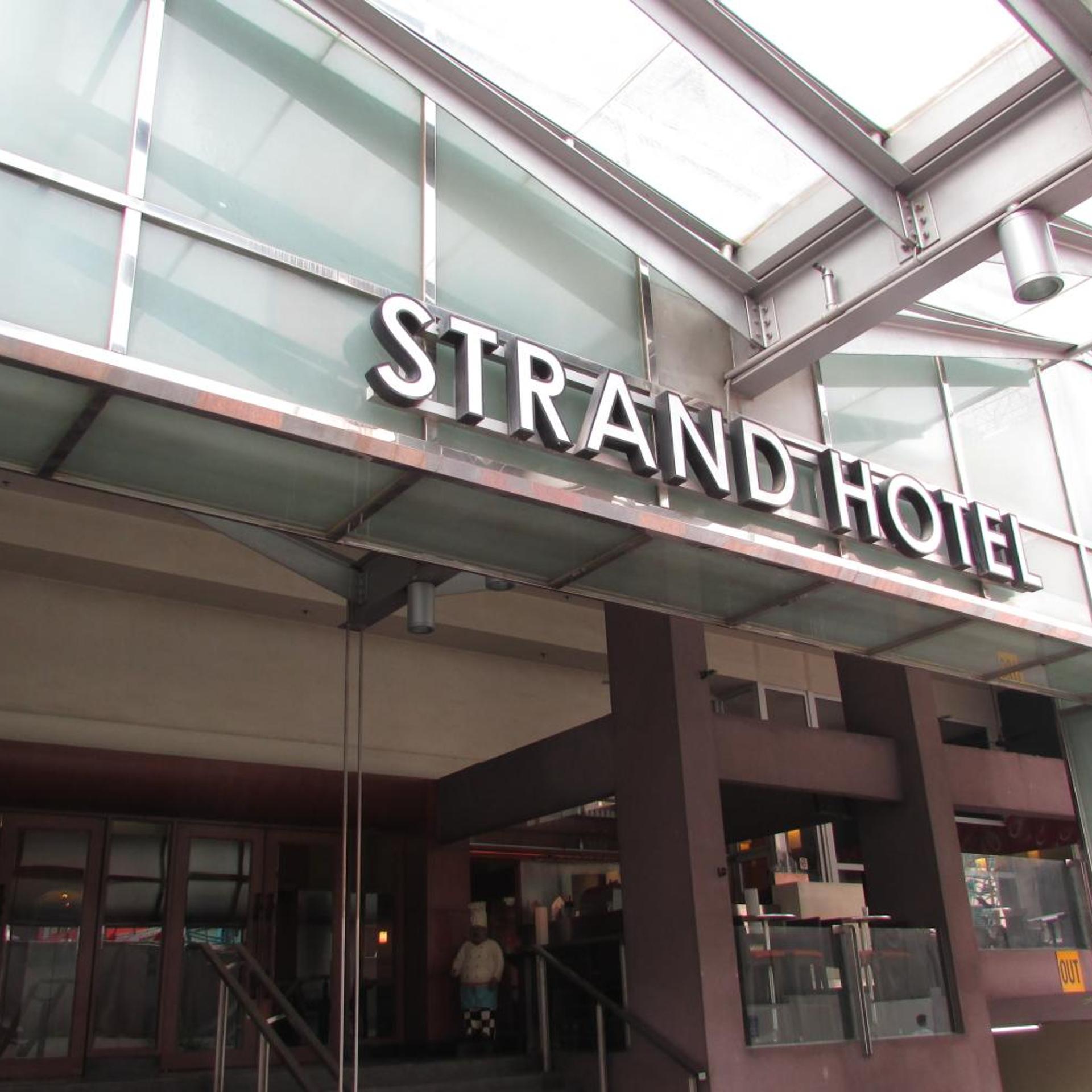 Strand Hotel 1/53