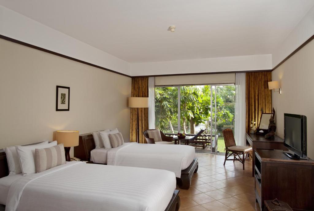 Deluxe, Double or Twin Bed, Garden View