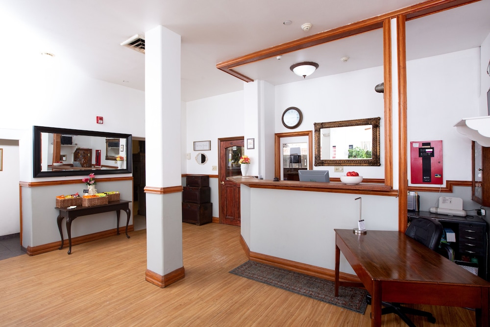 Rialto Hotel 8/49
