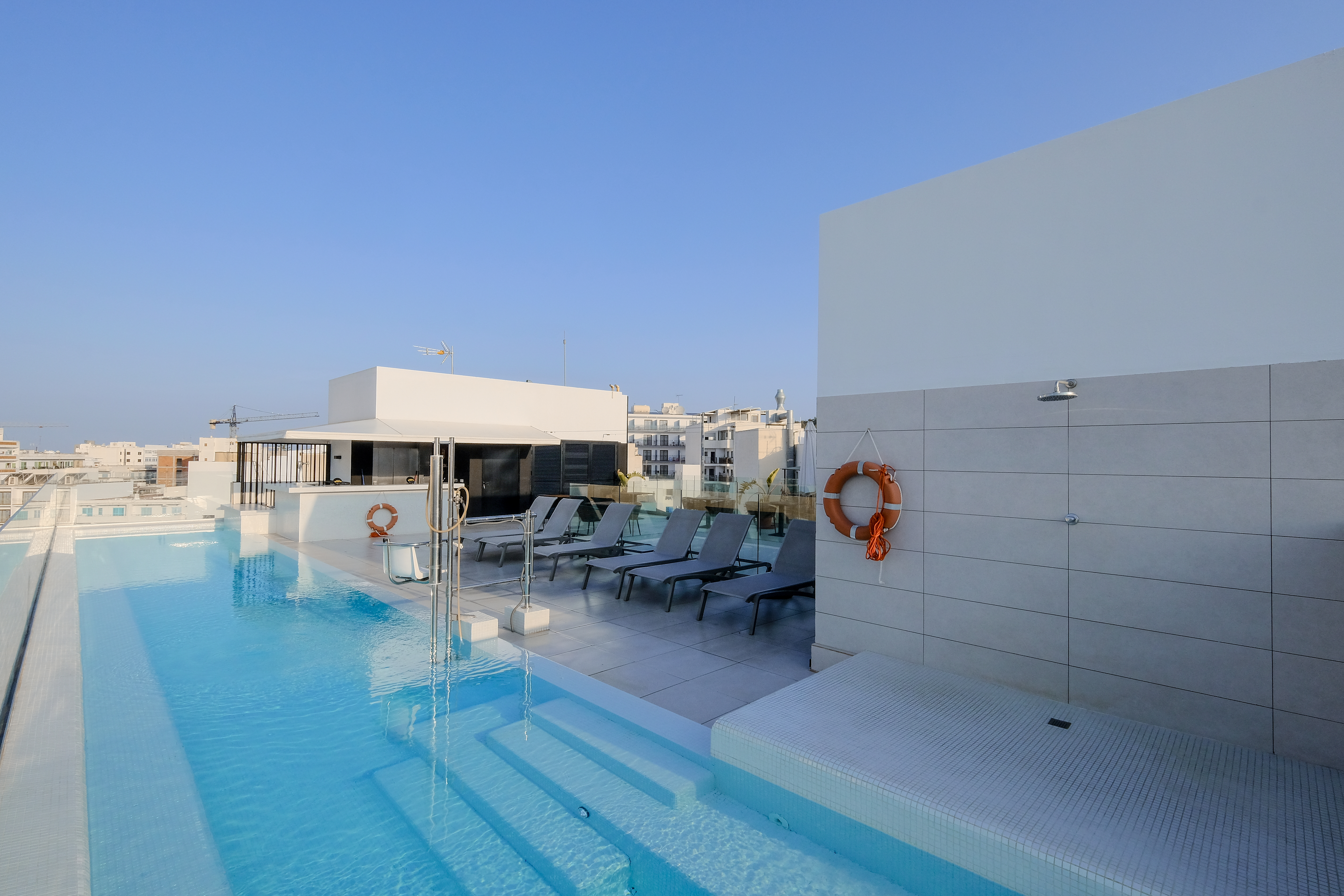 AzuLine Hotel M 28/42