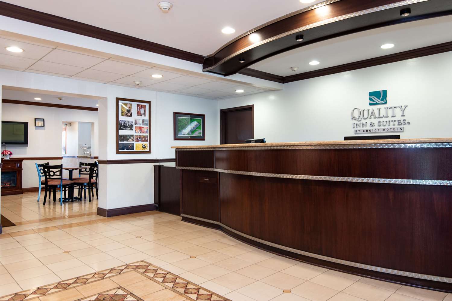 Quality Inn & Suites Quakertown-Allentown 6/18