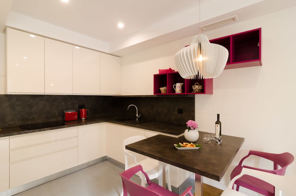 Antonio Luxury Beach Suites 3/35