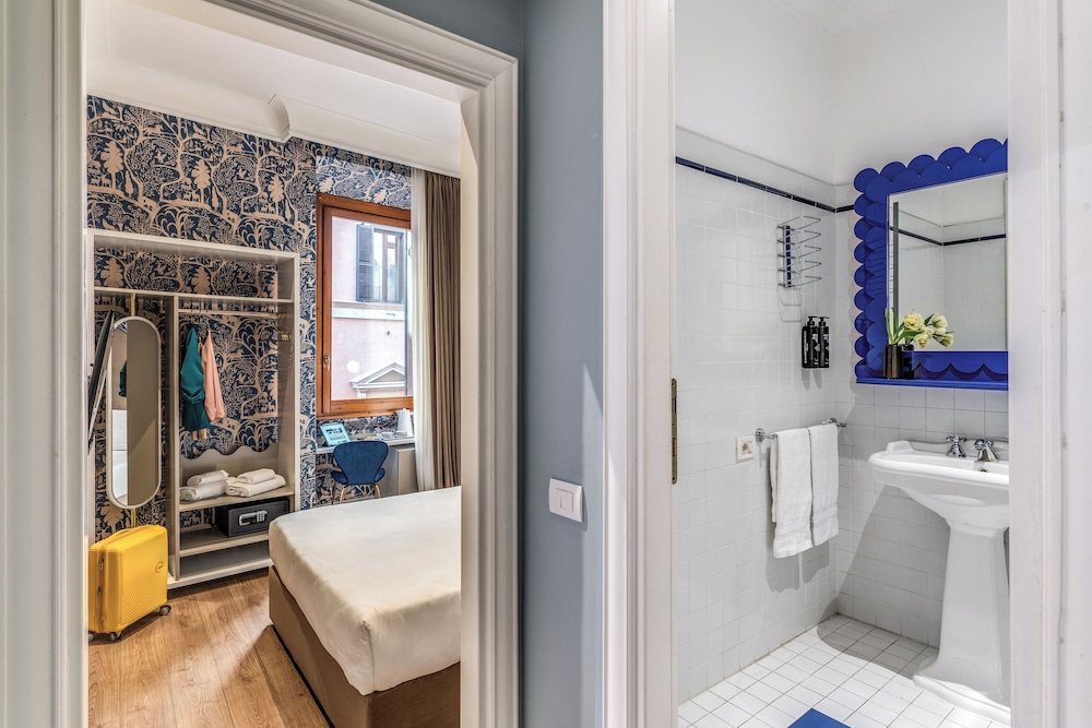 Townhouse Condotti 29 50/53