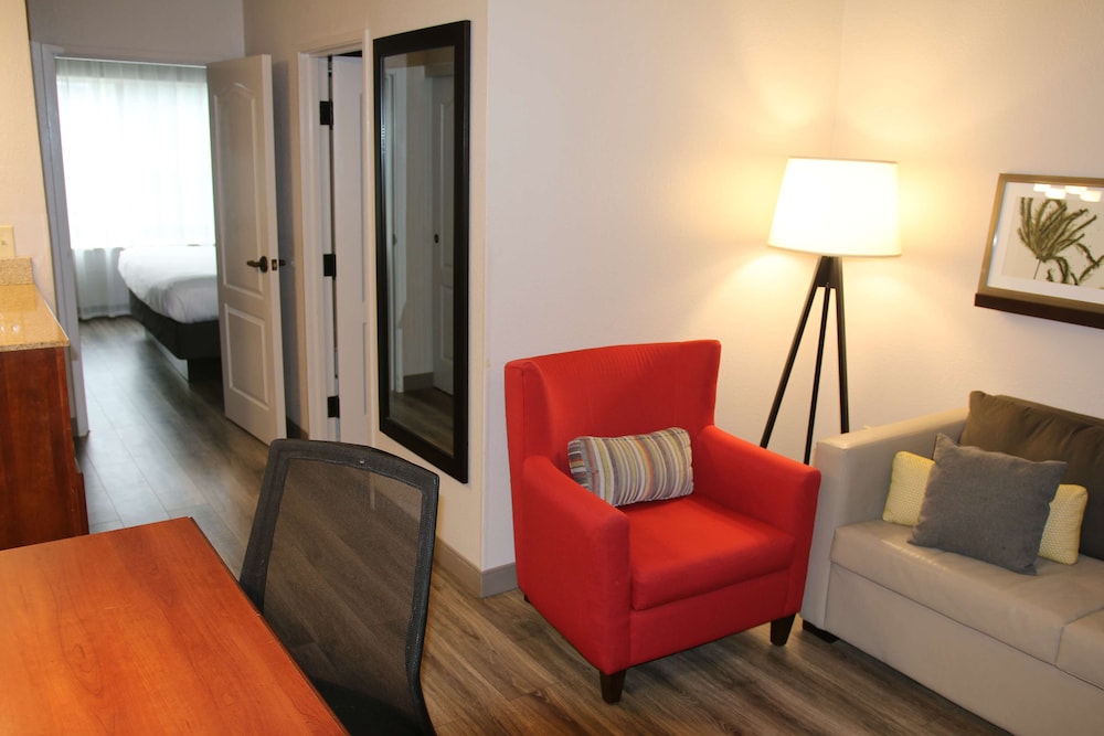 Country Inn & Suites by Radisson Wilson, NC 19/25