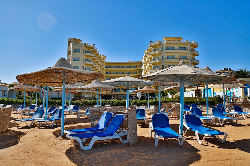 Magic Beach Hotel 37/50
