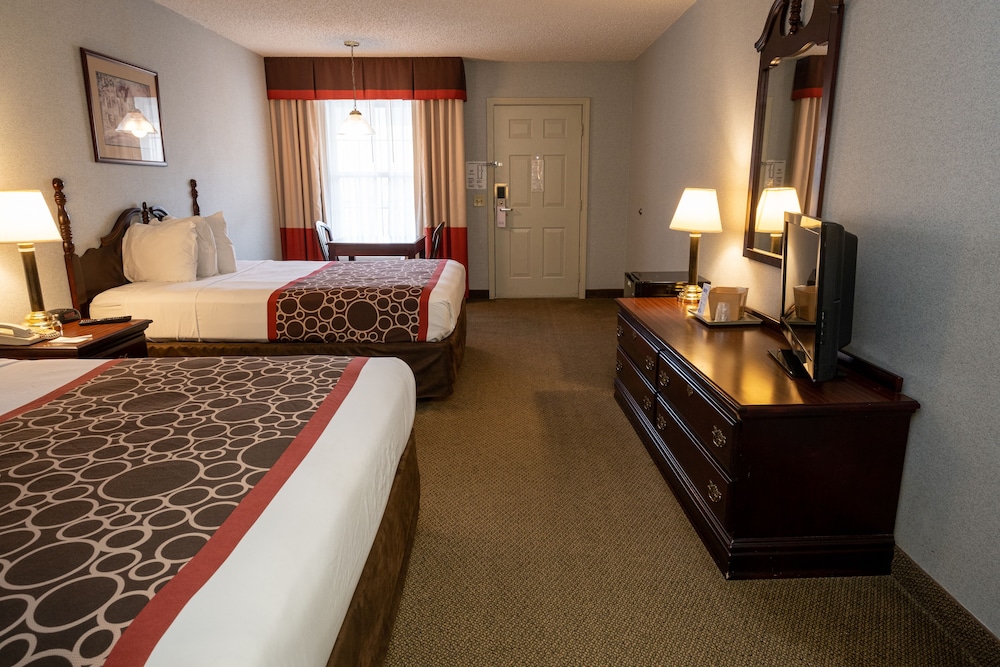 Hilltop Inn & Suites - North Stonington 17/60