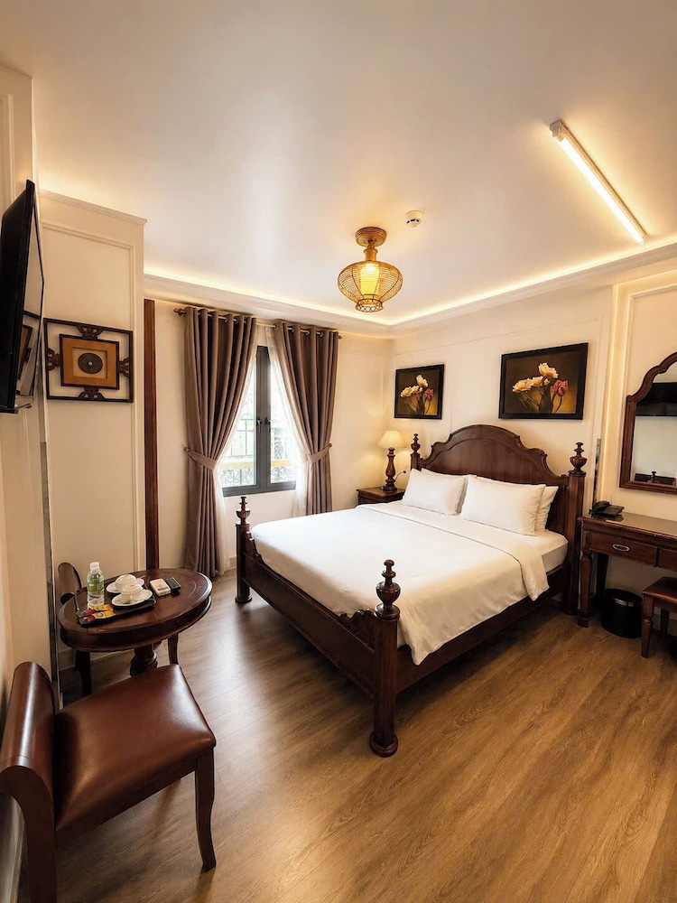 Halo Hotel 20/65
