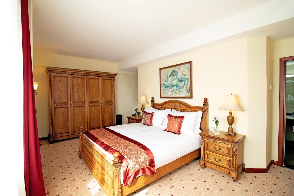 Kempinski Hotel Khan Palace 28/81