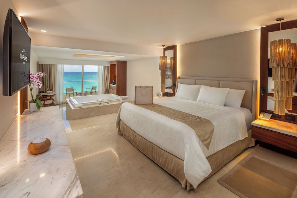 HONEYMOON, SUPERIOR, SUITE, KING BED, OCEAN VIEW