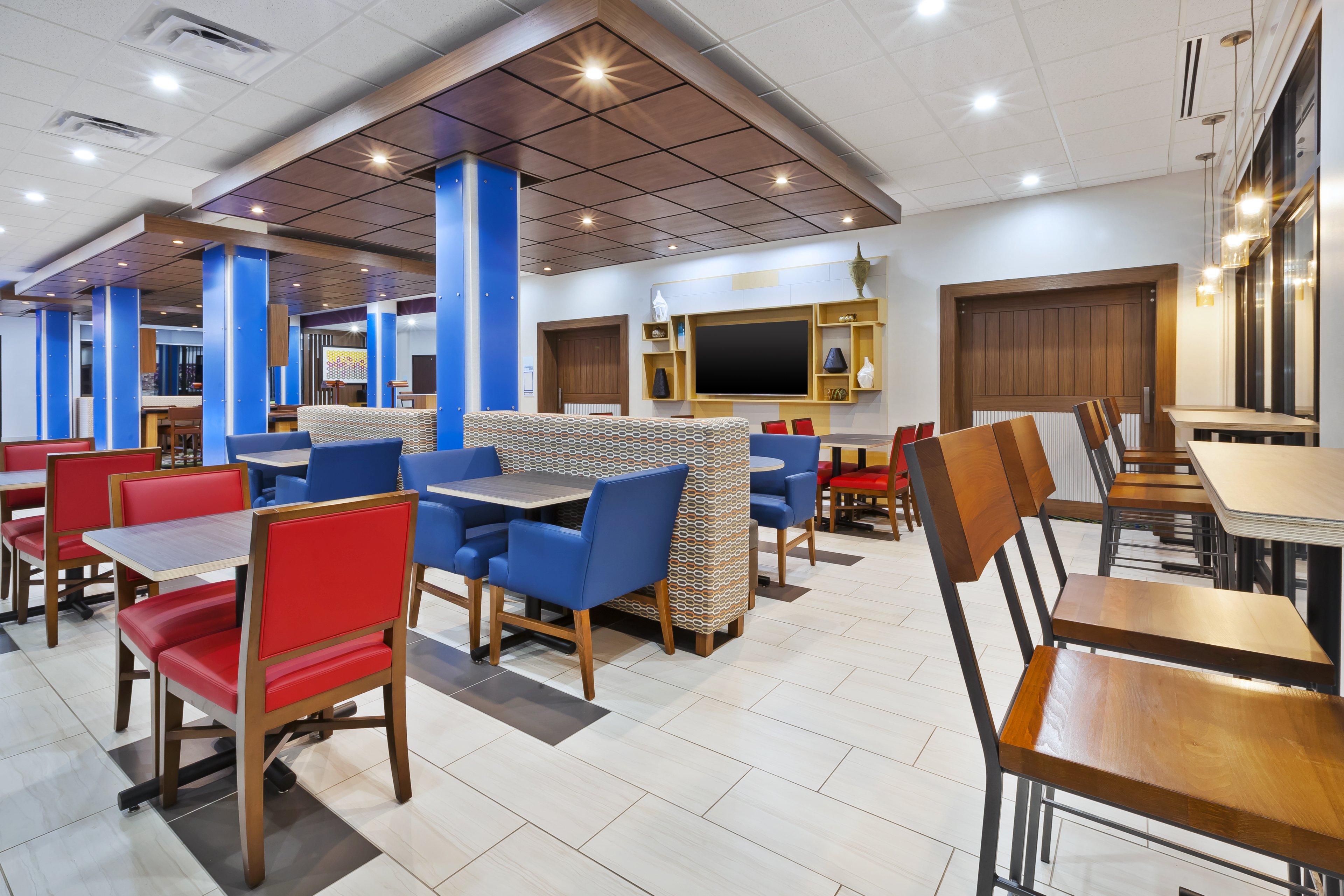 Holiday Inn Express And Suites Painesville Concord 38/54