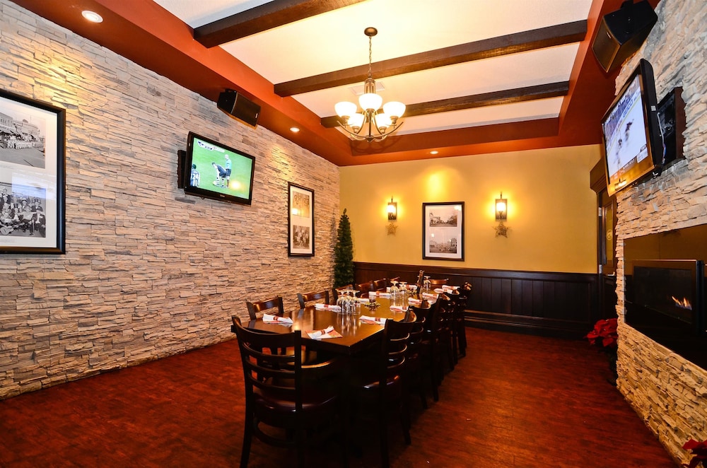 Best Western Wayside Inn 42/44
