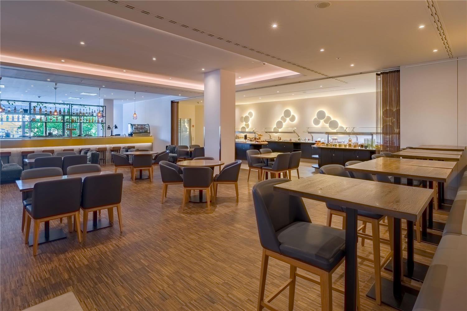 Spark by Hilton Wuppertal City Centre 45/58
