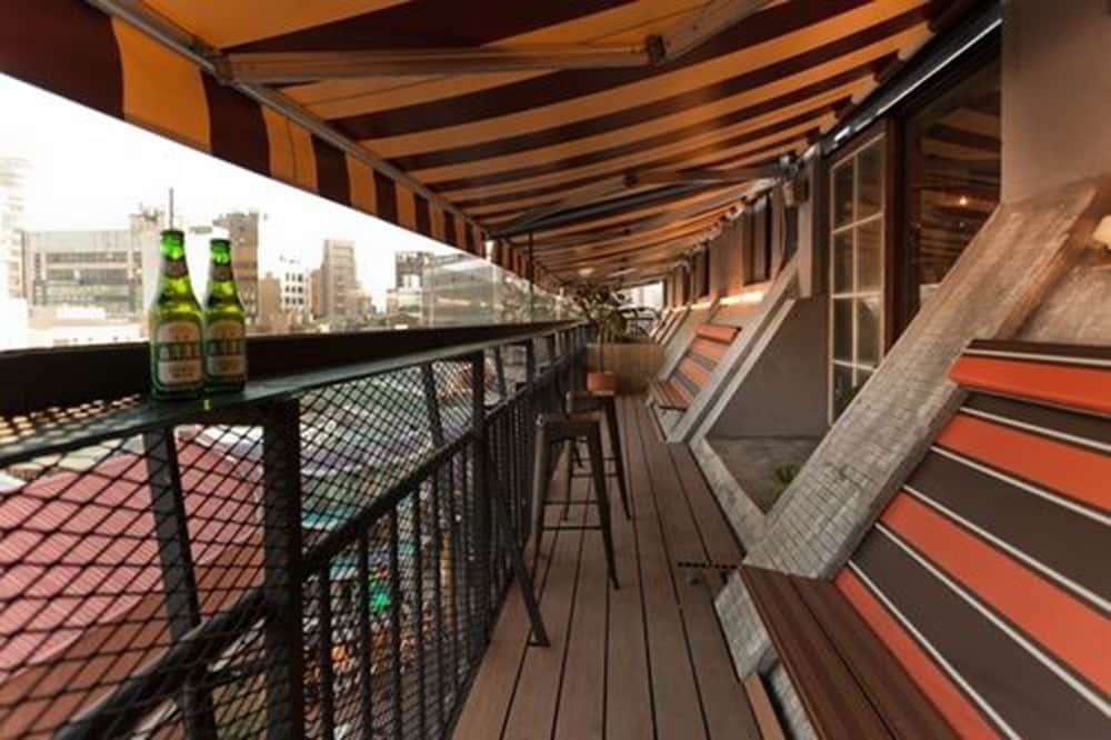Ximen WOW Hostel 11/15