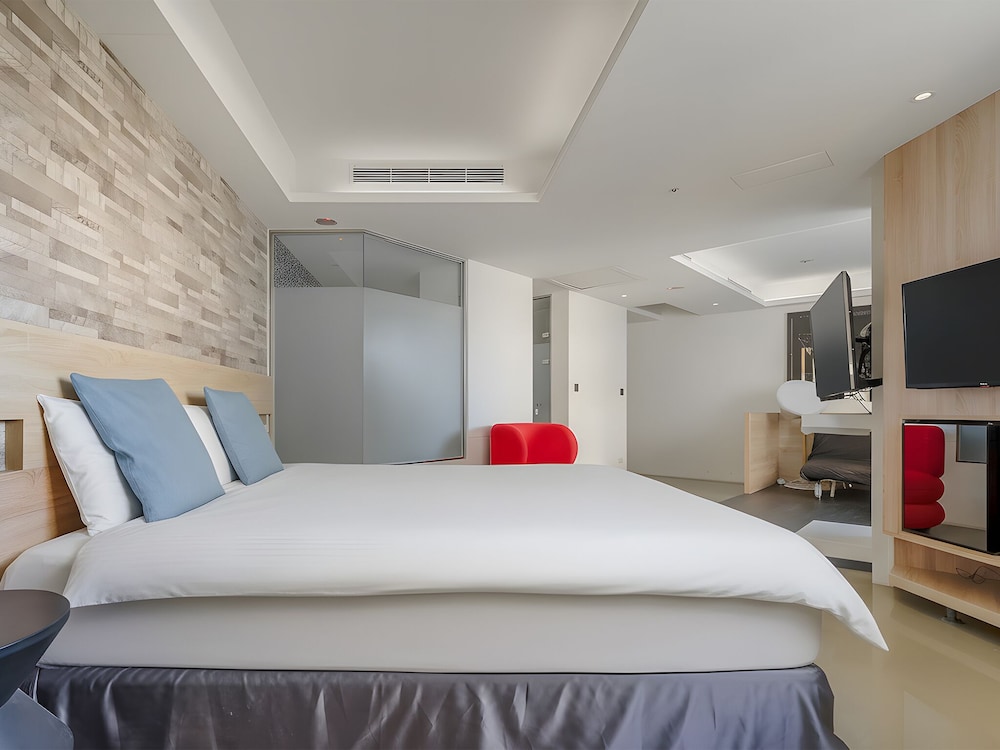 LUMI HOTEL 26/72