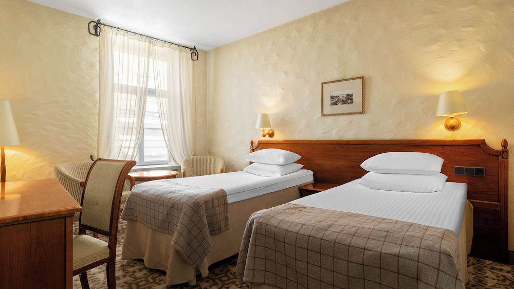 CLASSIC, DOUBLE OR TWIN BED