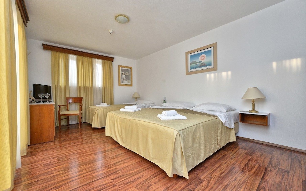 Hotel Zadar 12/54