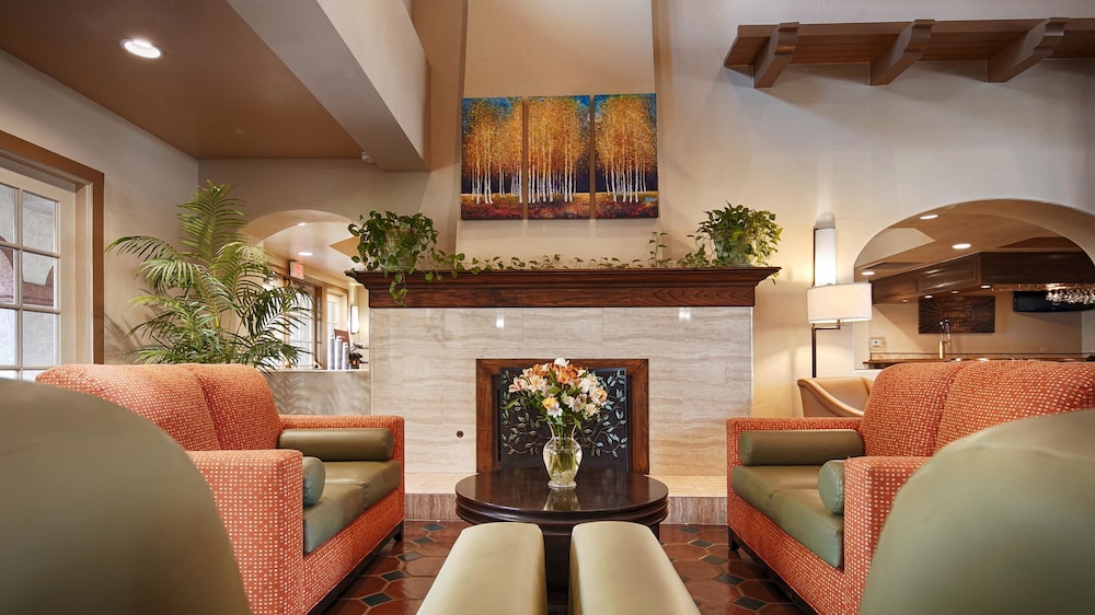 Best Western San Dimas Hotel & Suites 24/40