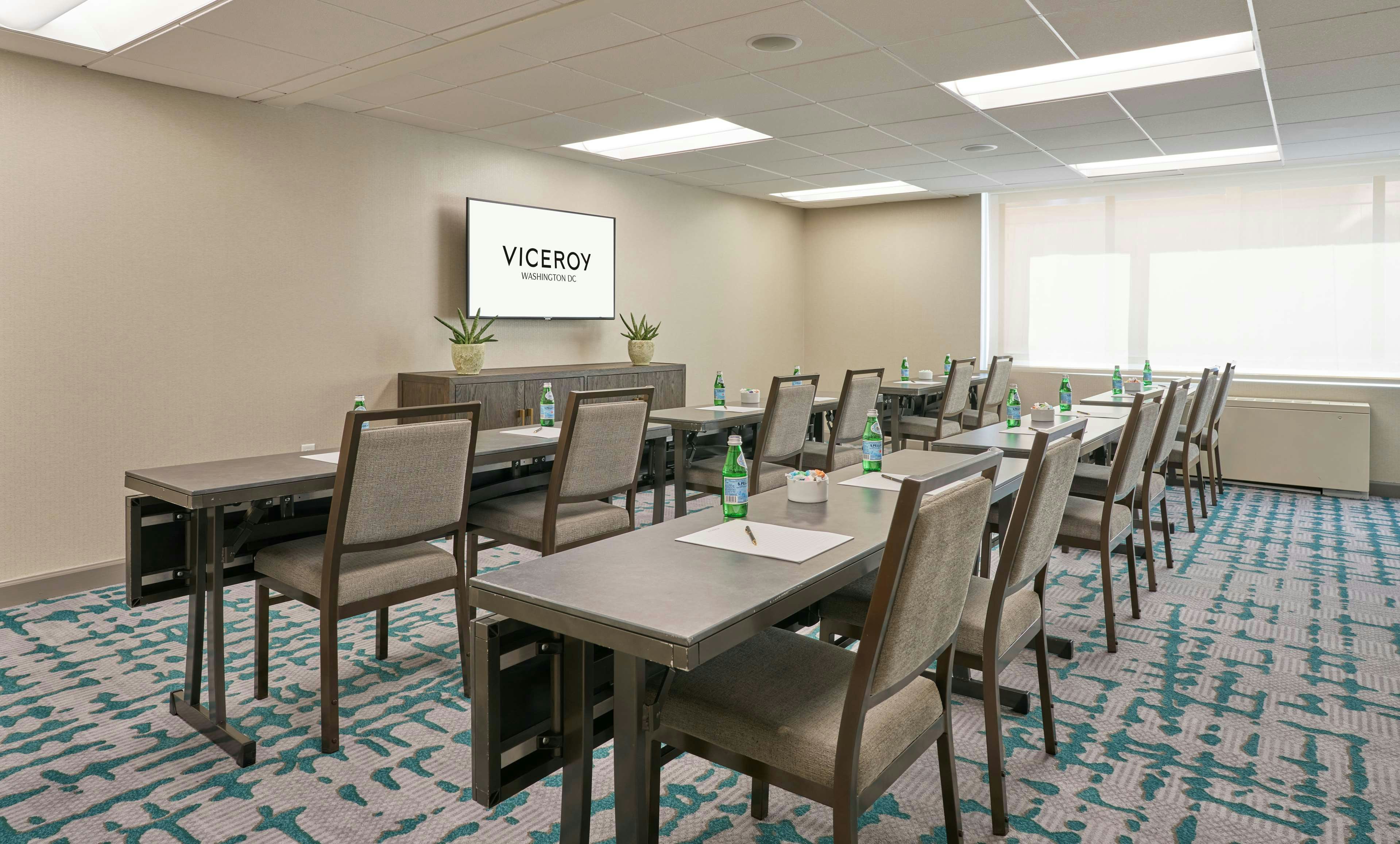 Viceroy Washington DC 40/50