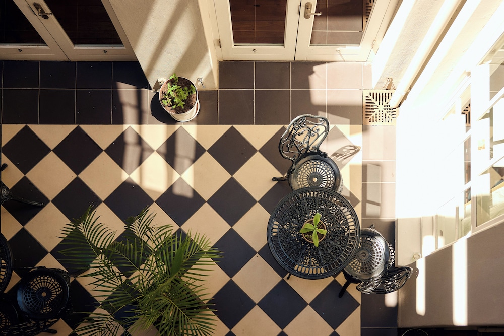 Three Boutique Hotel 12/79