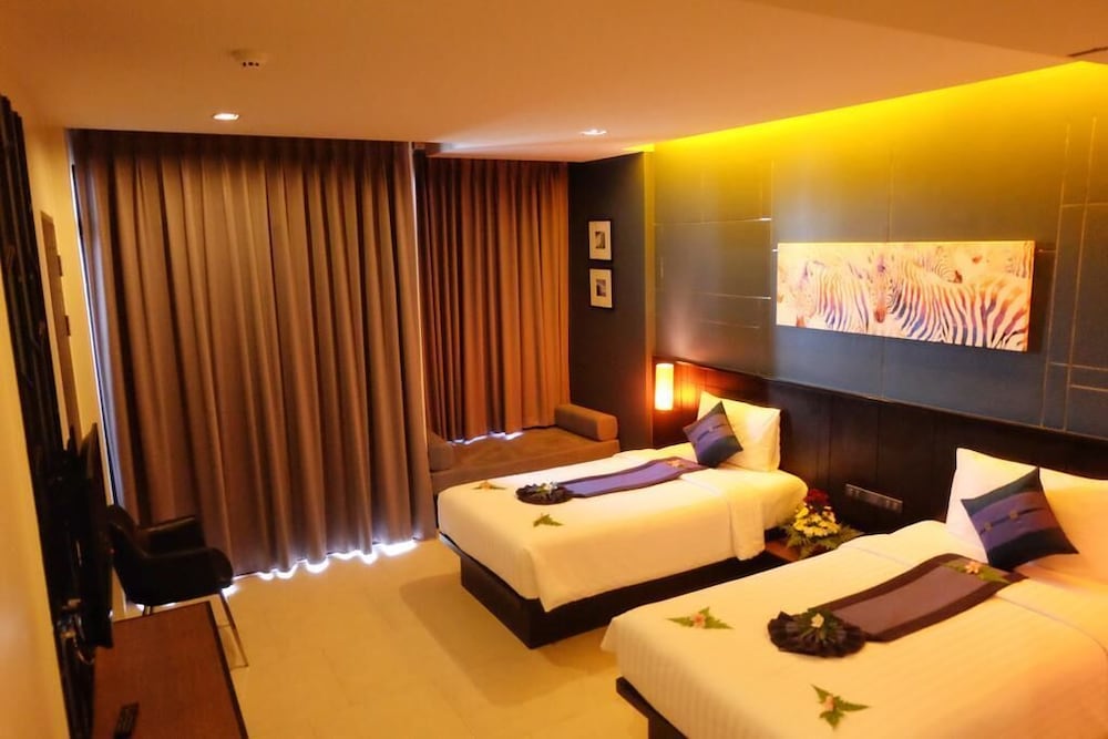 THE TAMA HOTEL 14/50