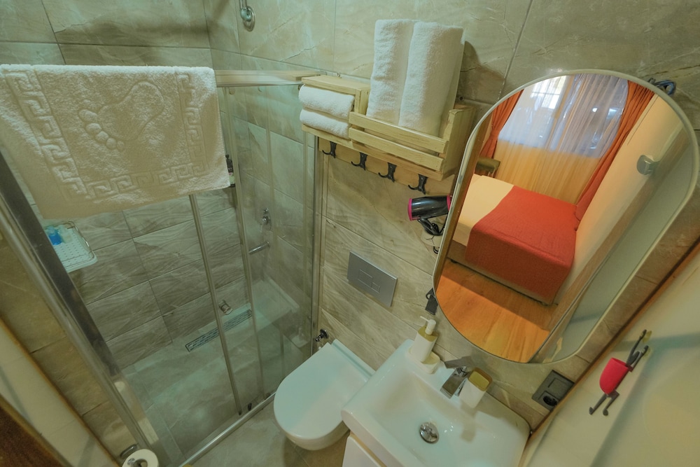 Frau Guler Boutique Hotel 30/50