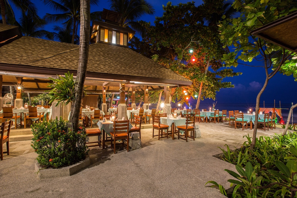 Fair House Beach Resort & Hotel 10/77