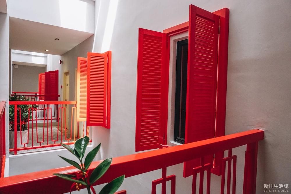 Ciq Hotel At Jalan Trus 13/54