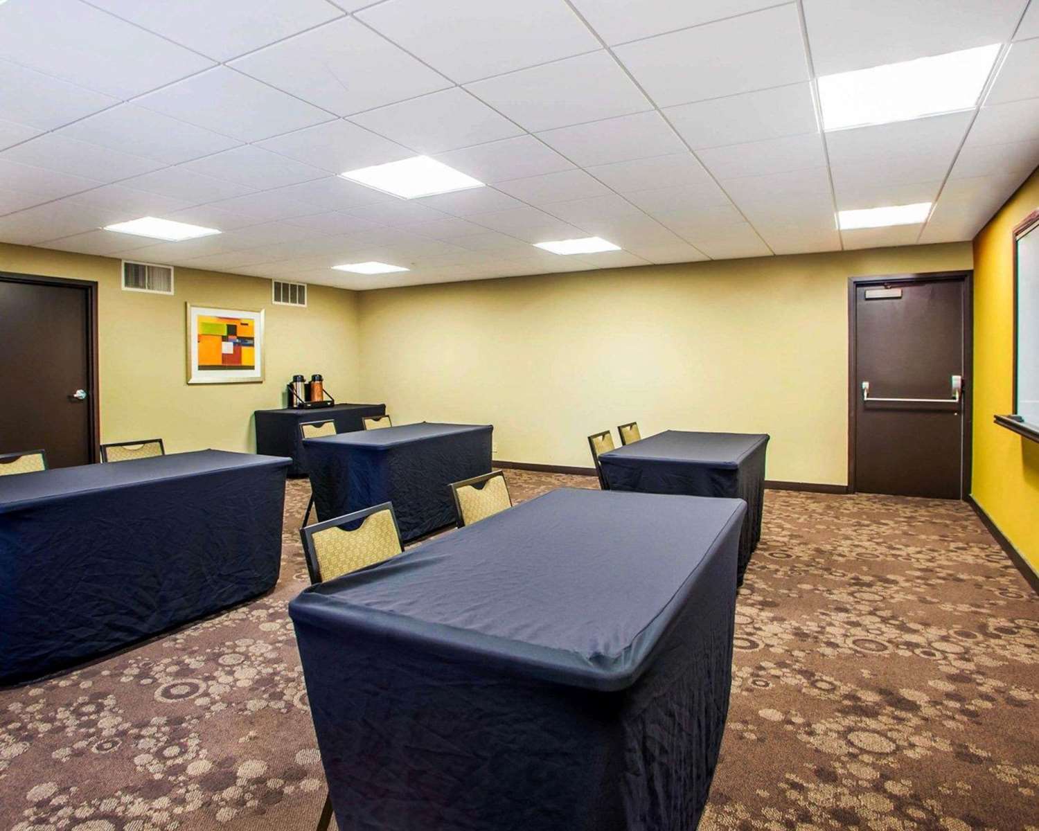 Quality Inn & Suites Peoria 43/50