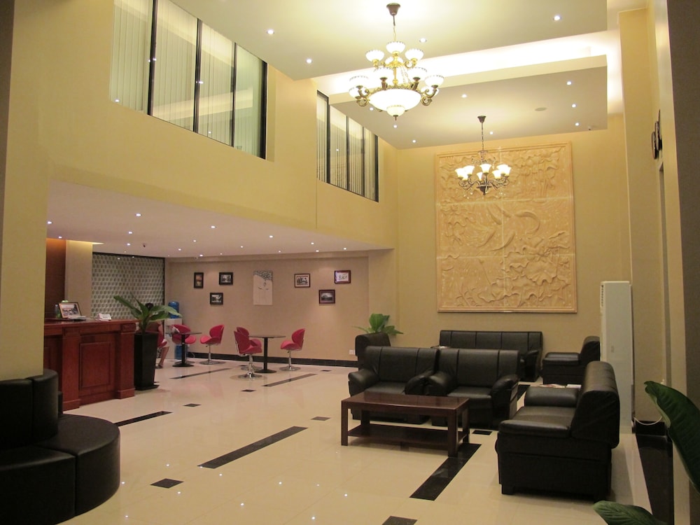 Lux Riverside Hotel & Apartment 77/99