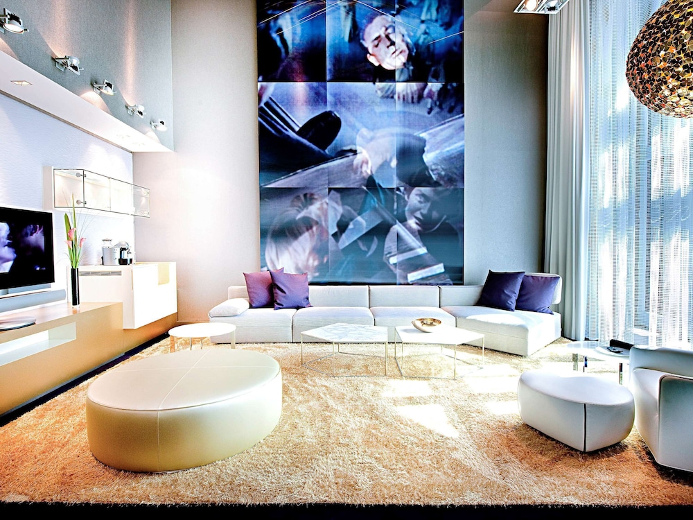 Sofitel Munich Bayerpost 7/80