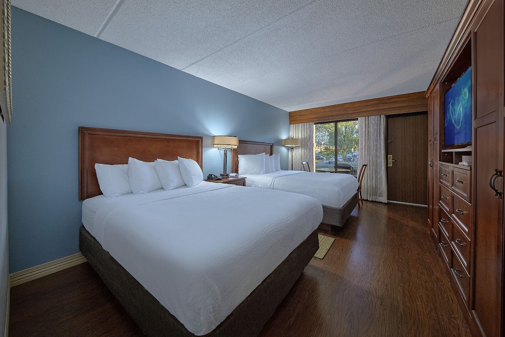 ROOM, DOUBLE BED, RIVER VIEW, BALCONY