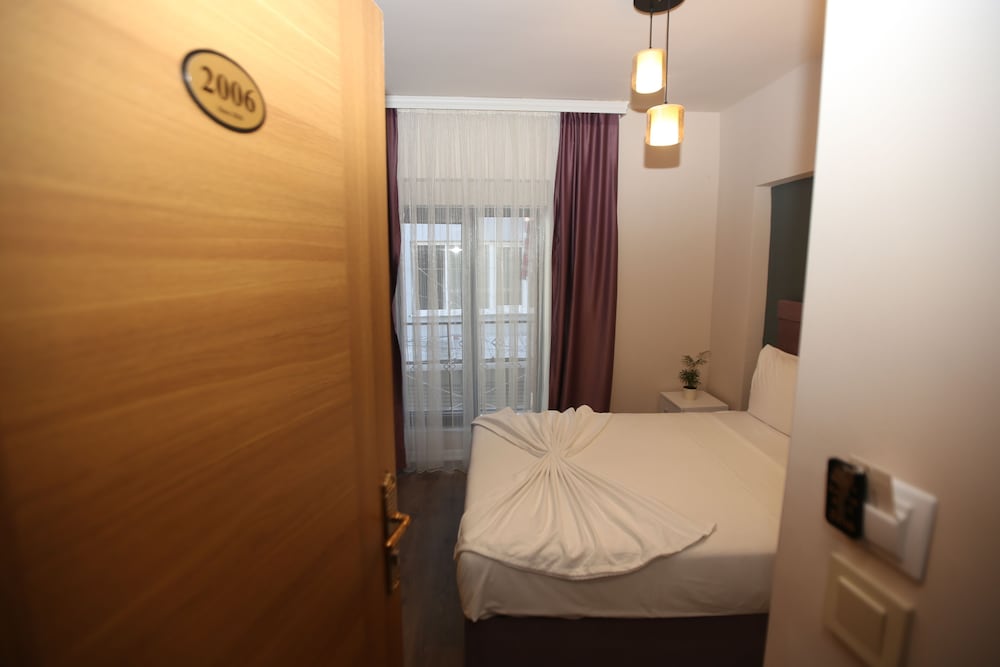Senyor Garden Hotel 34/50